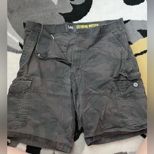 Lee extreme motion cargo shorts